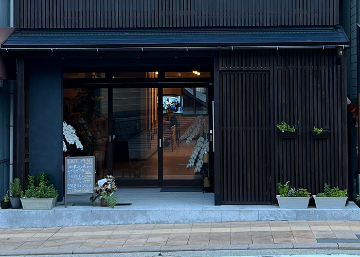exterior view of Taira cafe bar